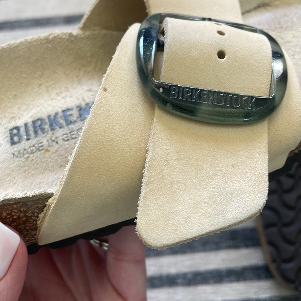 Birkenstock Beige Sandals with Buckles - Picture 4 of 7